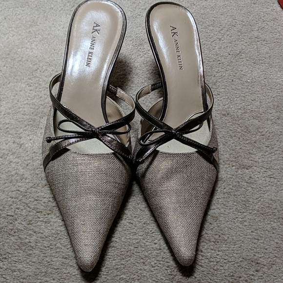 Anne Klein mule kitten heels - Picture 2 of 4